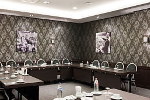 Van der Valk TheaterHotel De Oranjerie (Roermond)